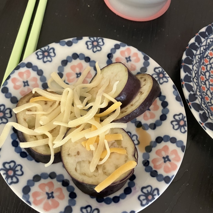 なすのサラダチーズがけ